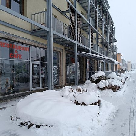 Apartment Provensal Lipótszentmiklós Kültér fotó