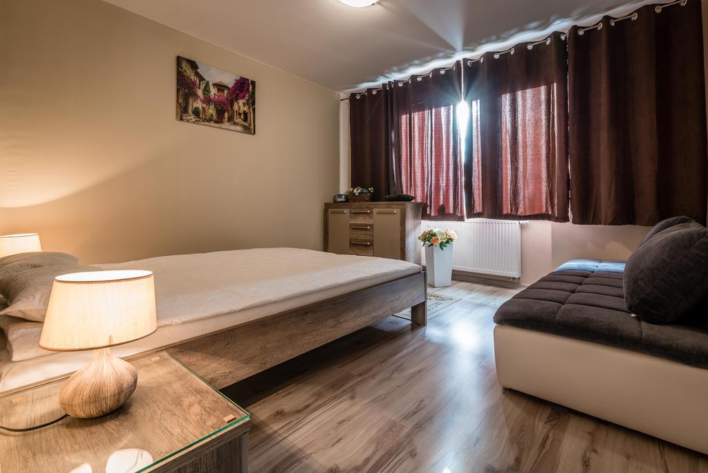 Apartment Provensal Lipótszentmiklós Kültér fotó