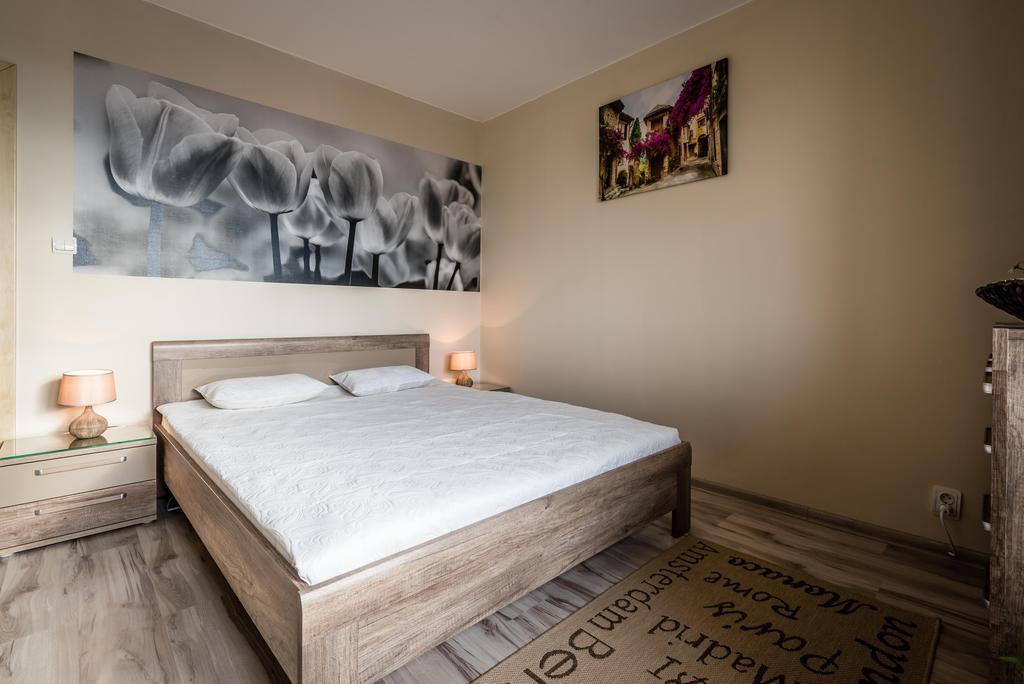 Apartment Provensal Lipótszentmiklós Kültér fotó