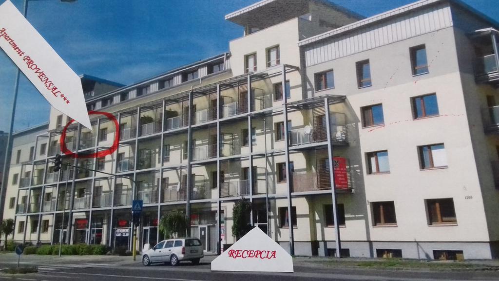 Apartment Provensal Lipótszentmiklós Kültér fotó